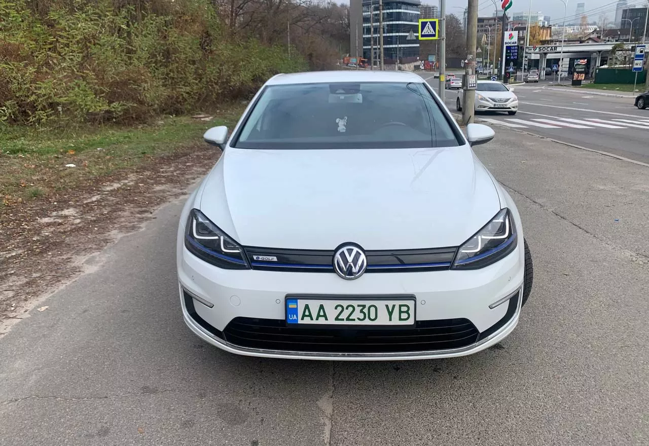 Volkswagen e-Golf  24 kWh 201401