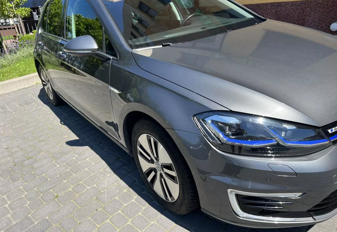 Volkswagen e-Golf  36 kWh 201831