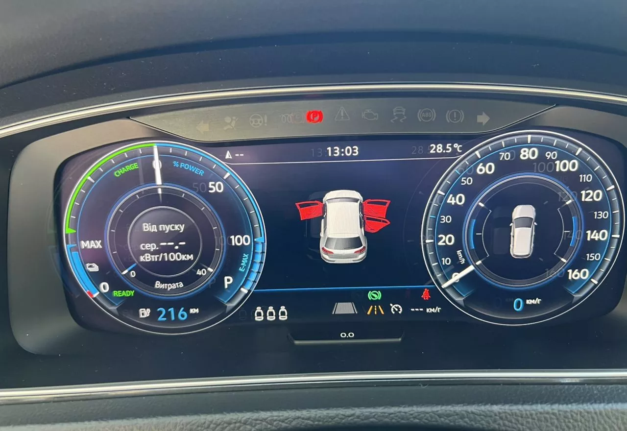 Volkswagen e-Golf  36 kWh 201871