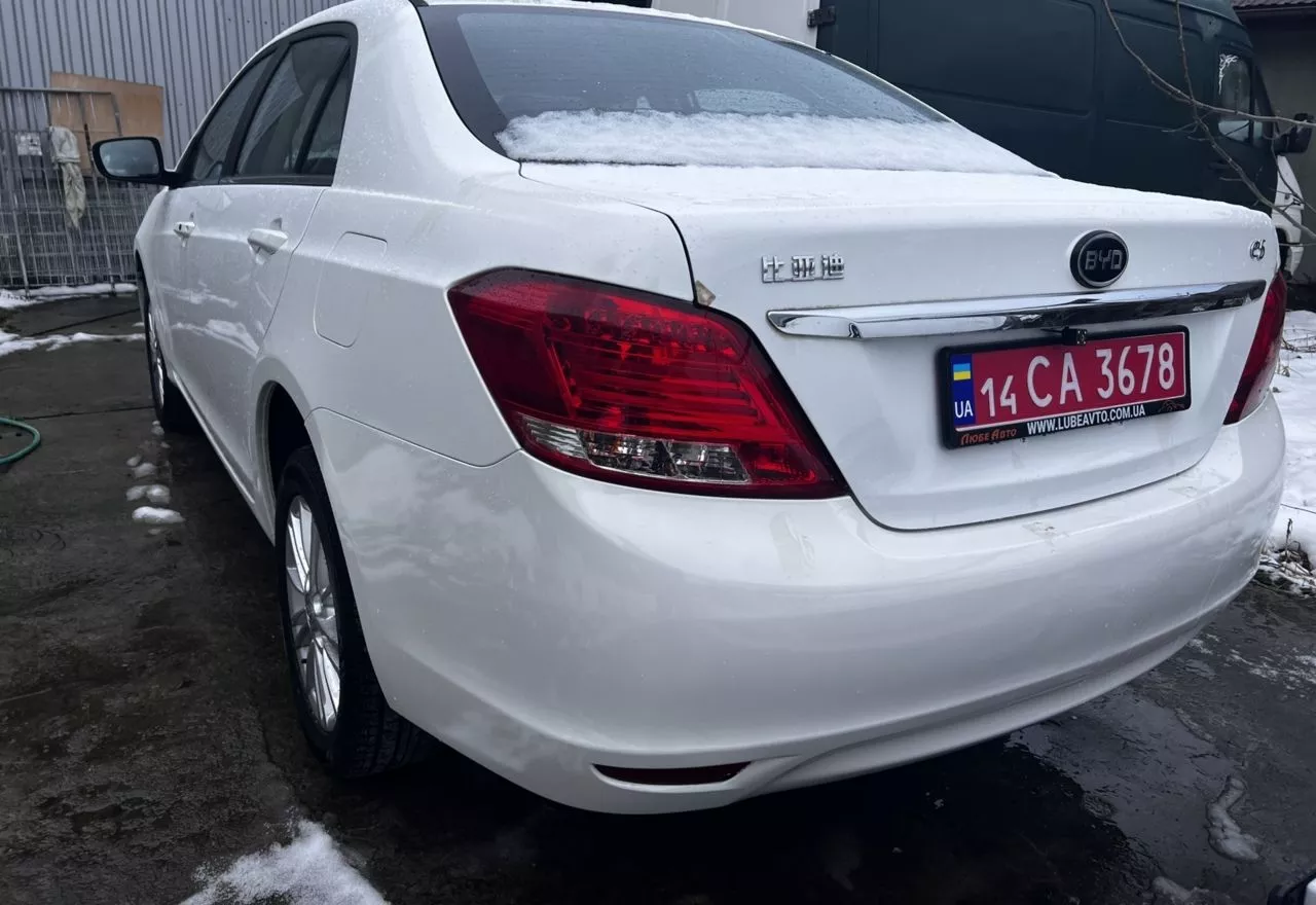 BYD E5  201911