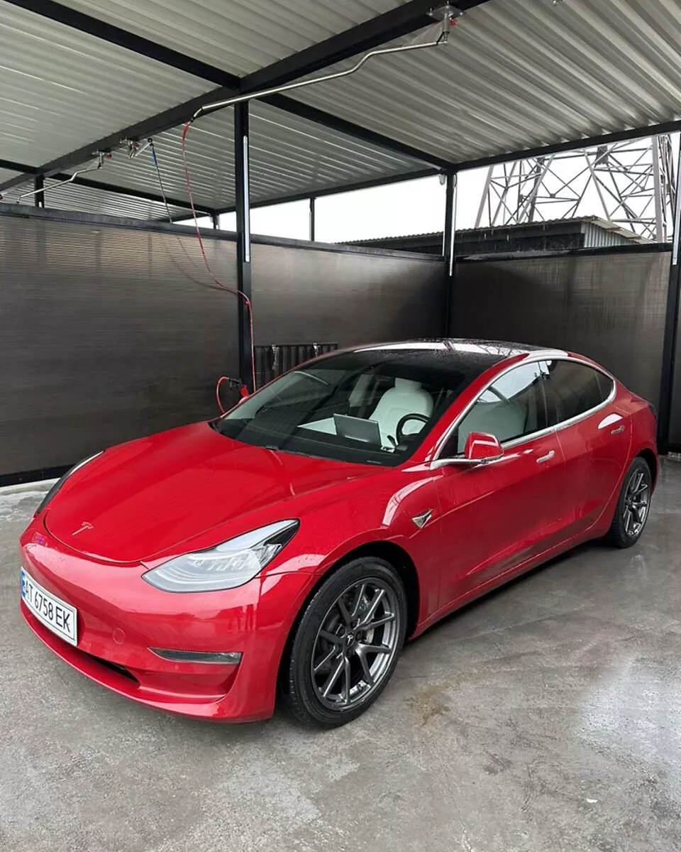 Tesla Model 3  201871