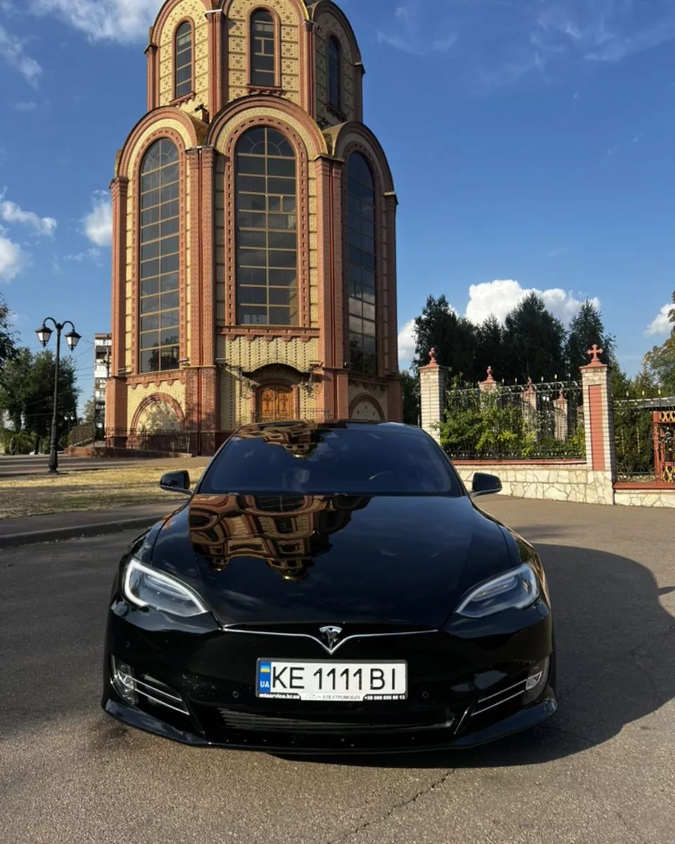 Tesla Model S  201621