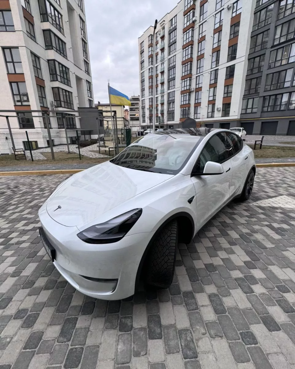 Tesla Model Y  82 kWh 202111