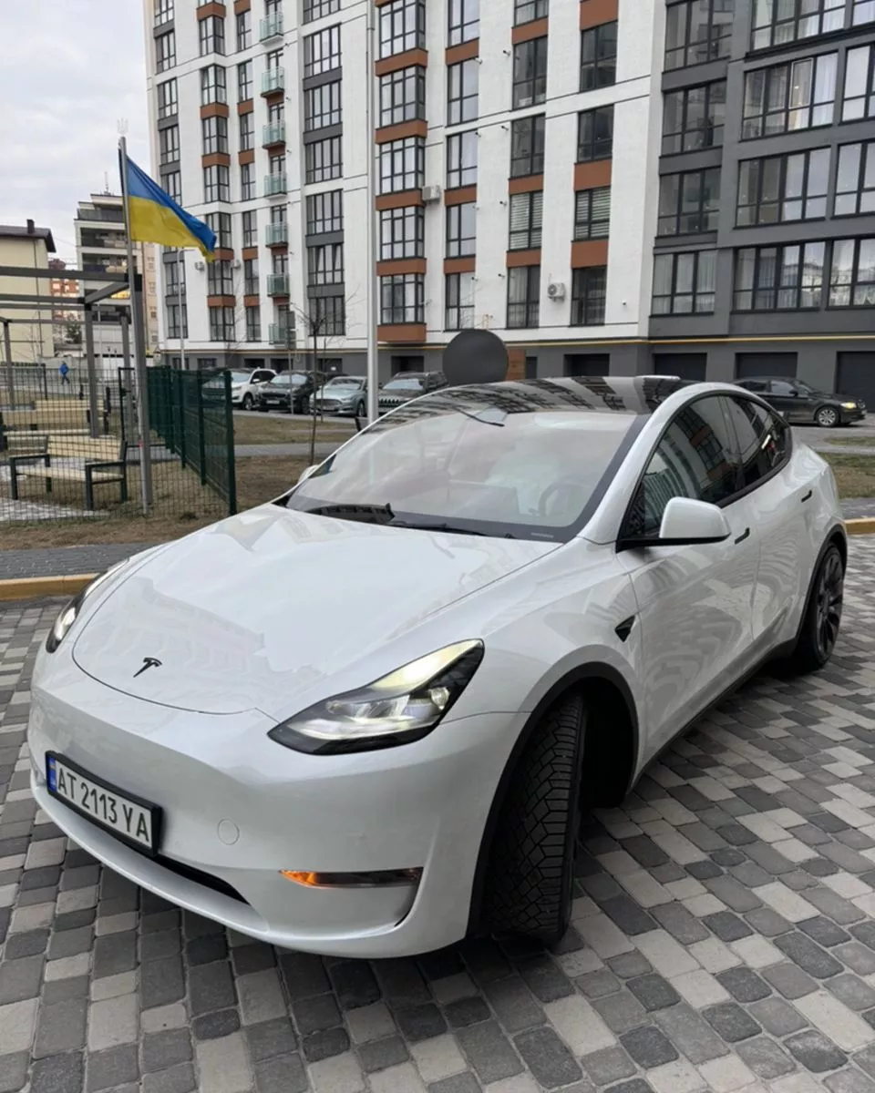 Tesla Model Y  82 kWh 202161