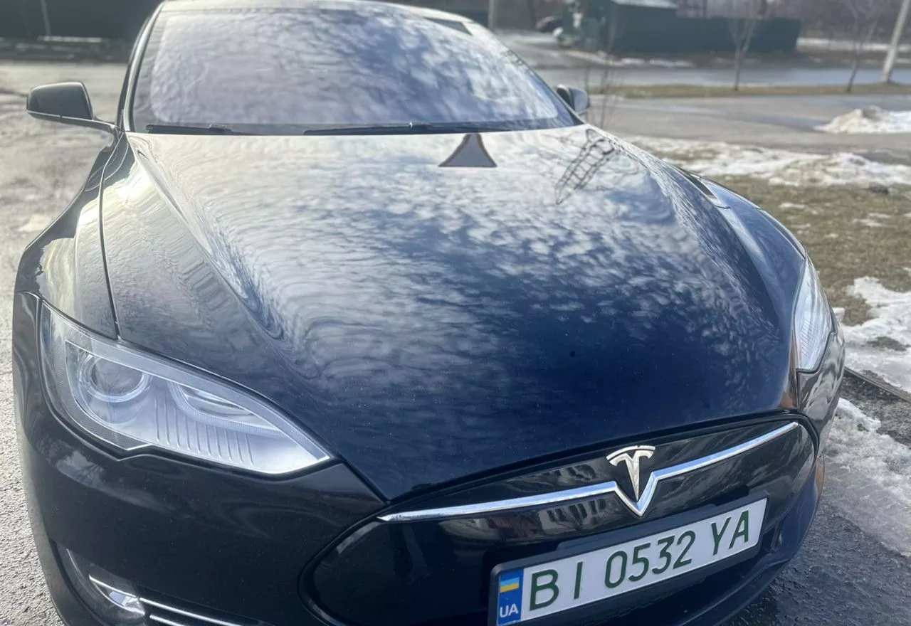 Tesla Model S  75 kWh 2013141