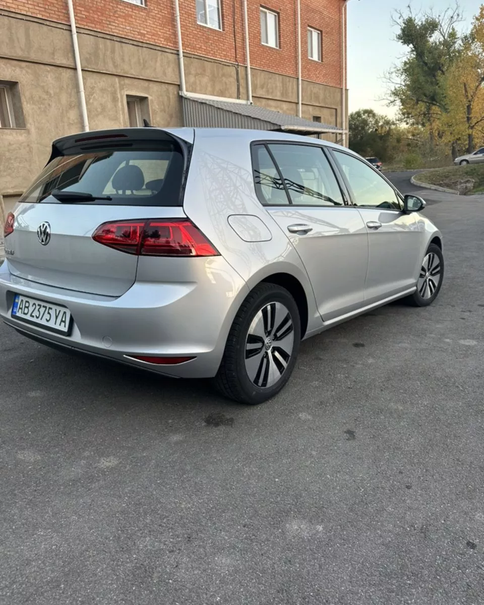 Volkswagen e-Golf  24 kWh 201611