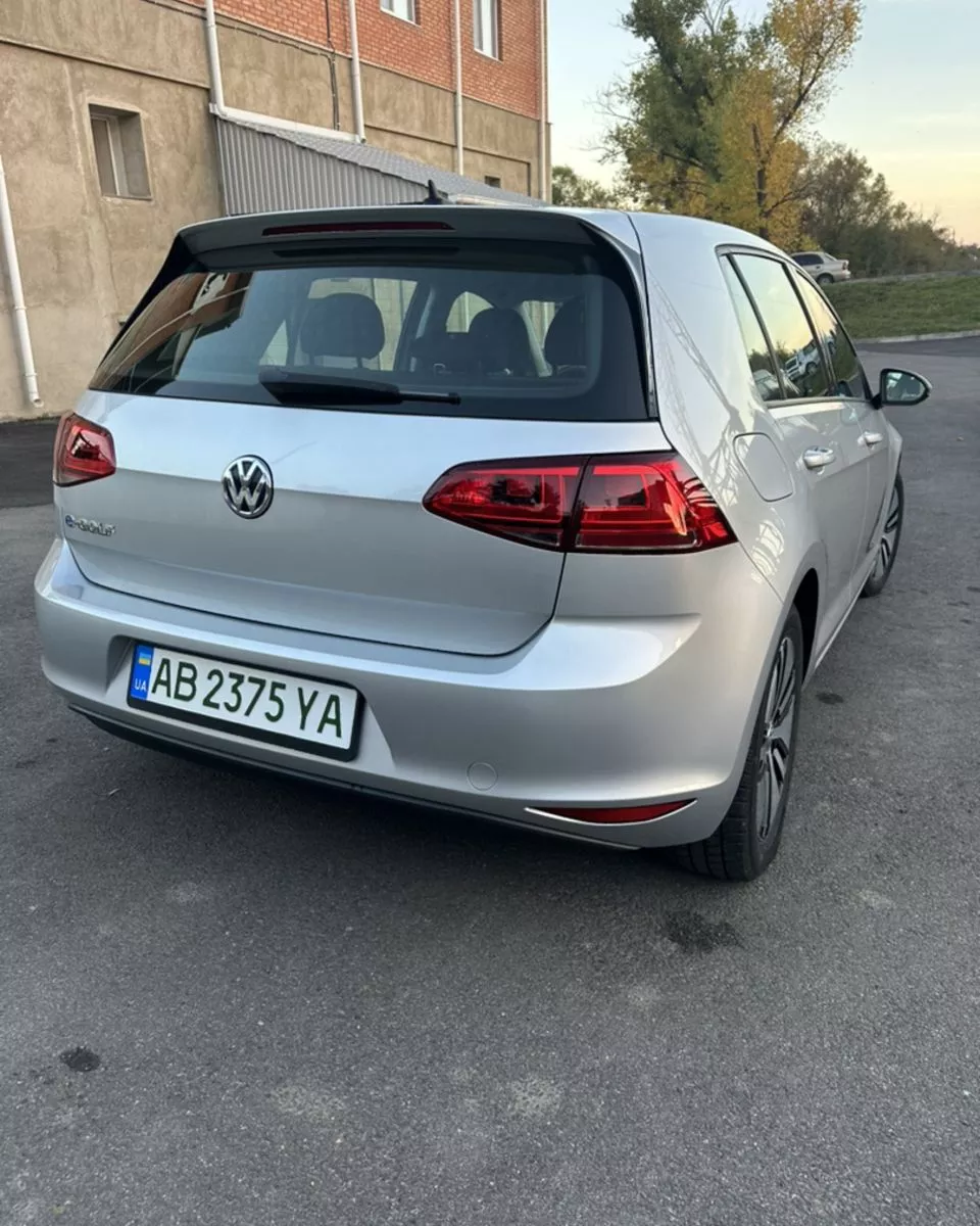 Volkswagen e-Golf  24 kWh 201621