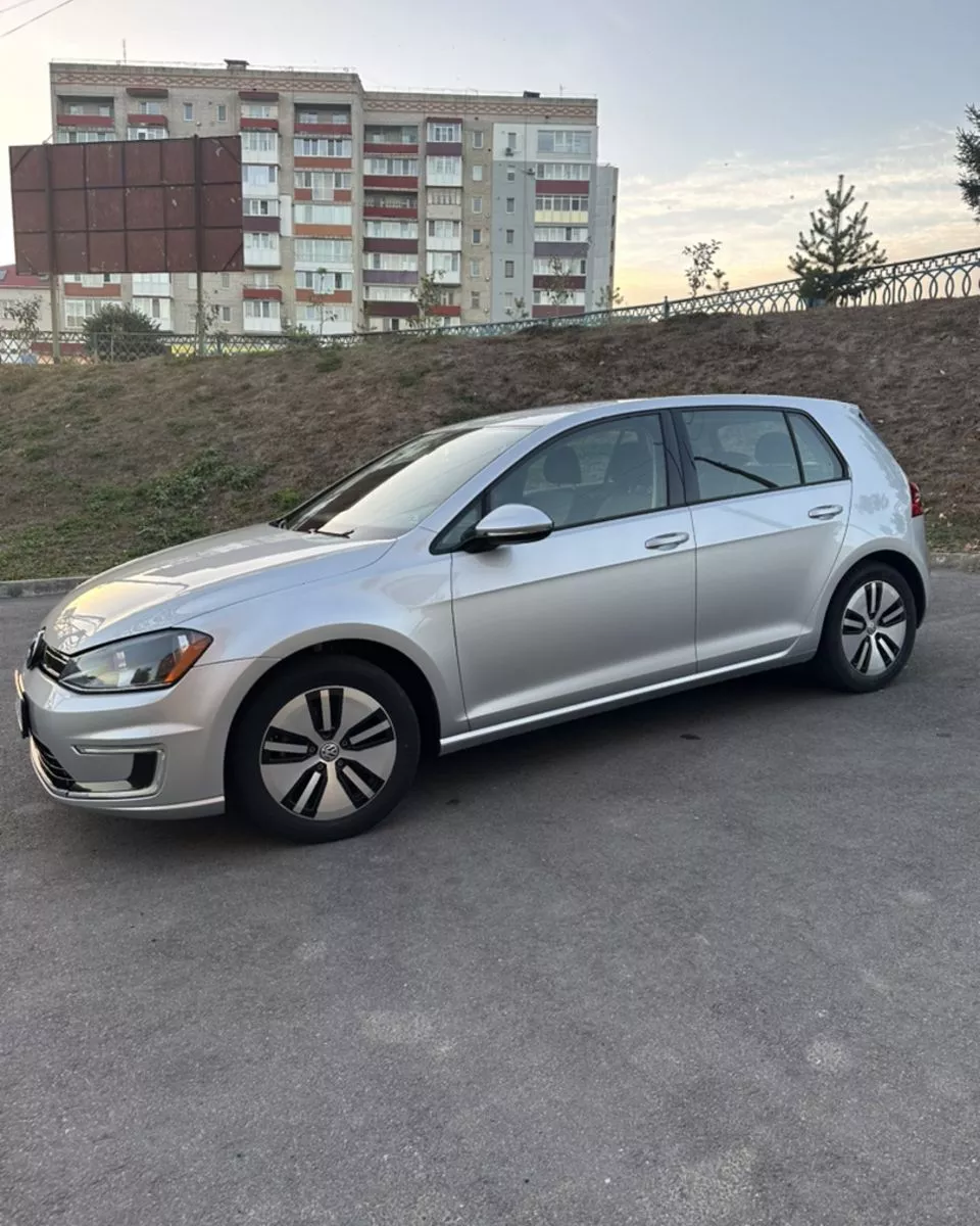 Volkswagen e-Golf  24 kWh 2016101