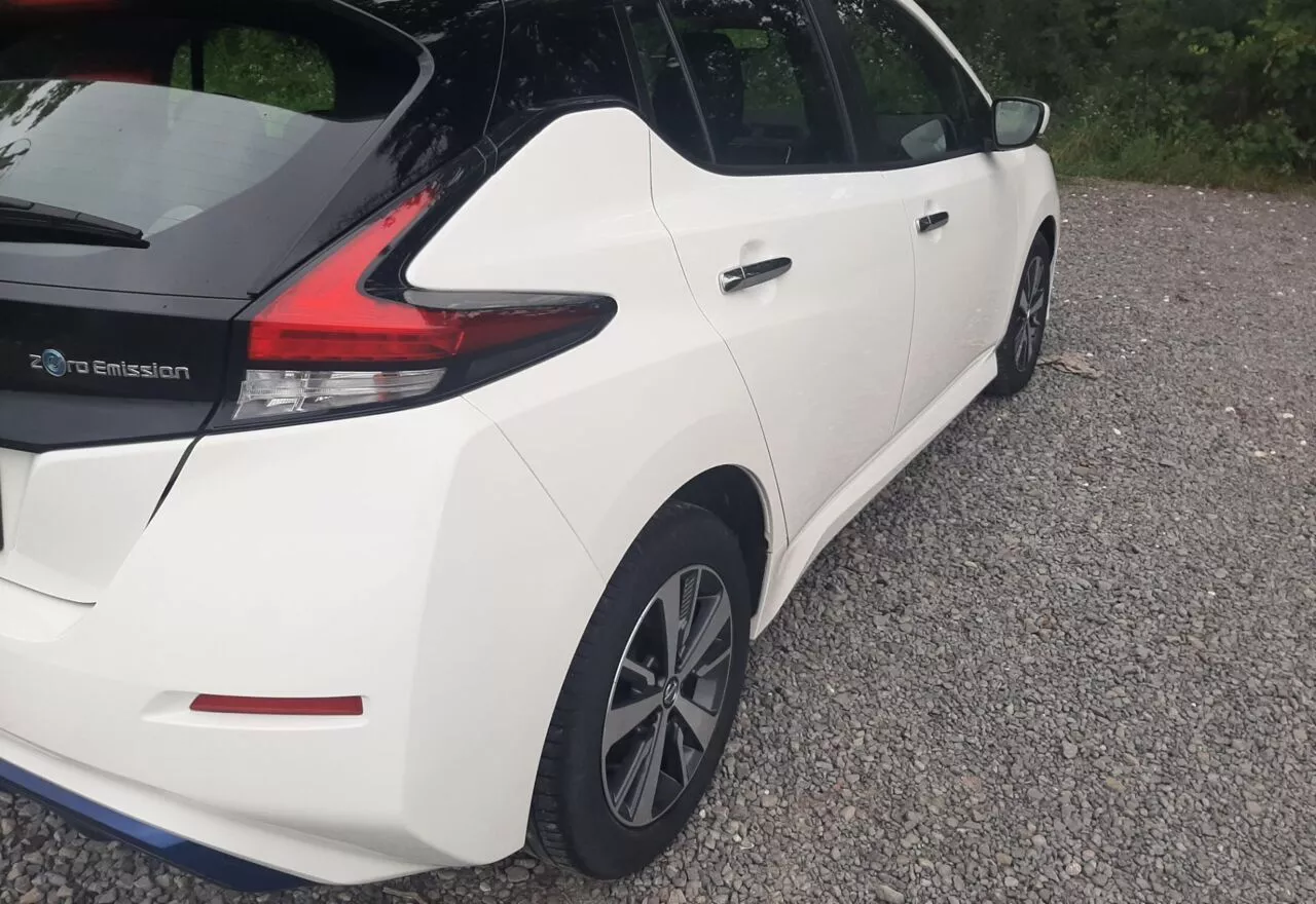 Nissan Leaf  40 kWh 2020121