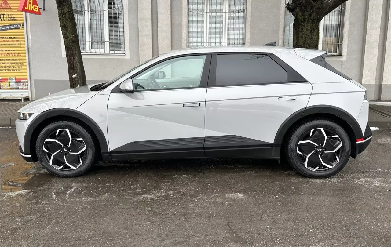 Hyundai Ioniq 5  77.4 kWh 202121