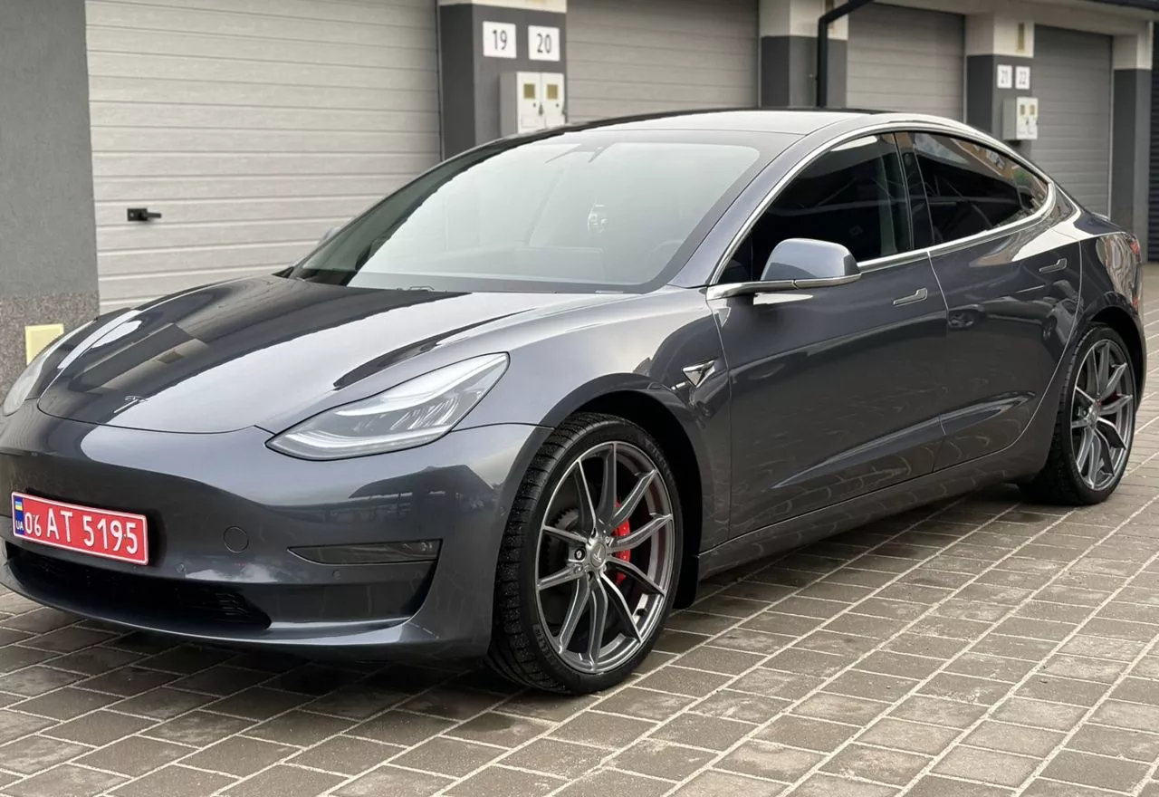 Tesla Model 3  80.5 kWh 2020151