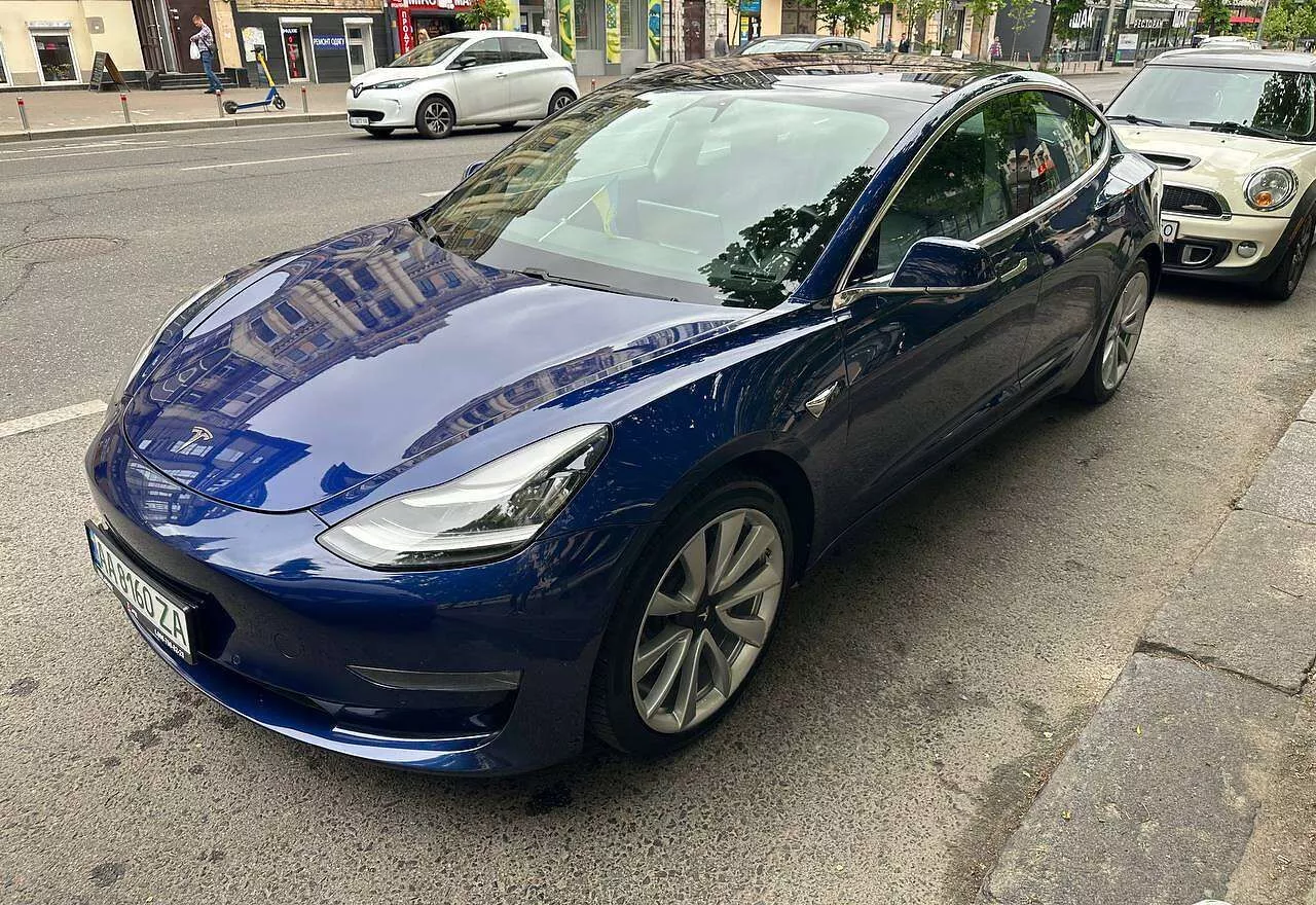 Tesla Model 3  201801