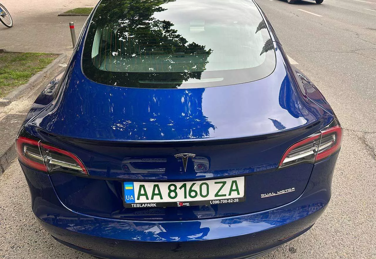 Tesla Model 3  201851