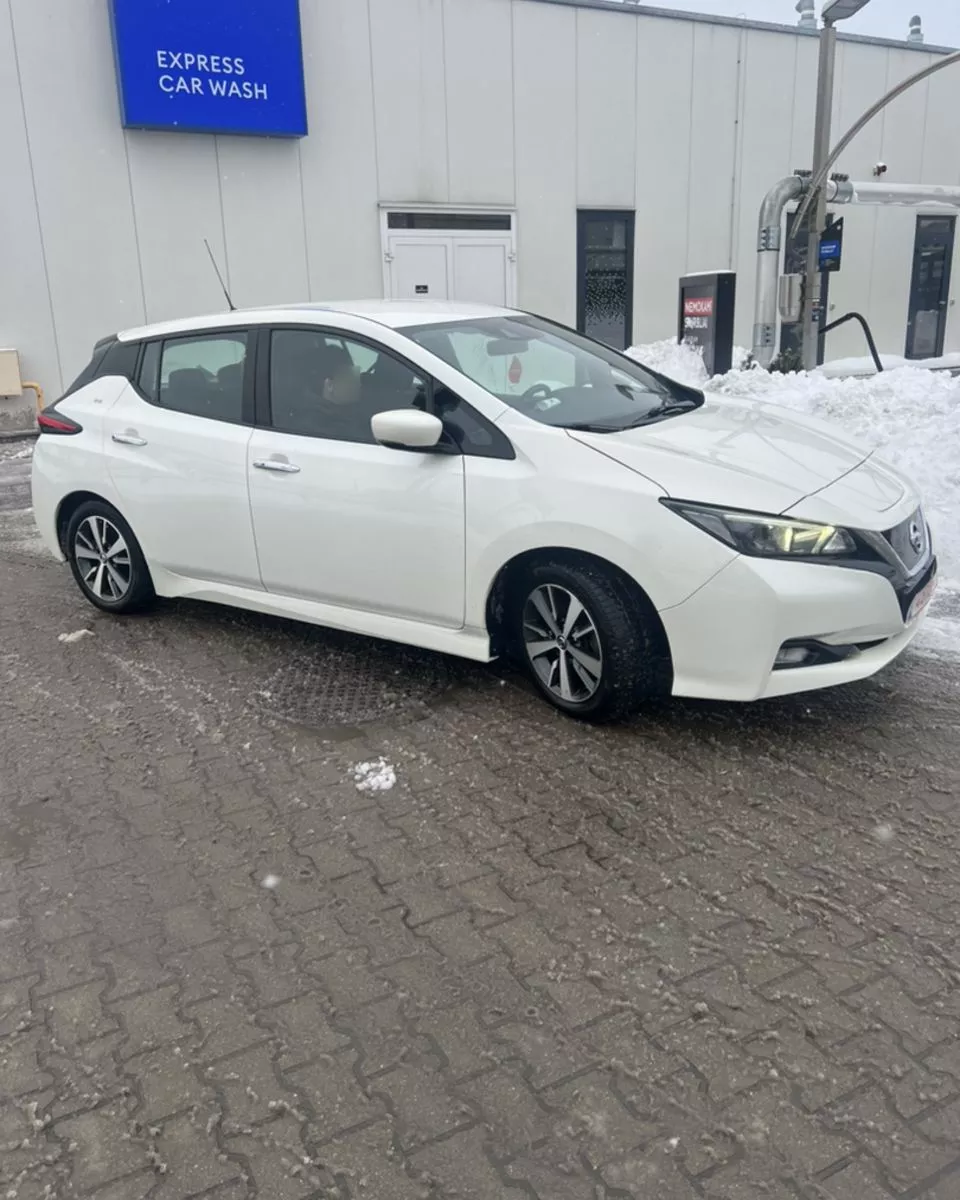 Nissan Leaf  202101