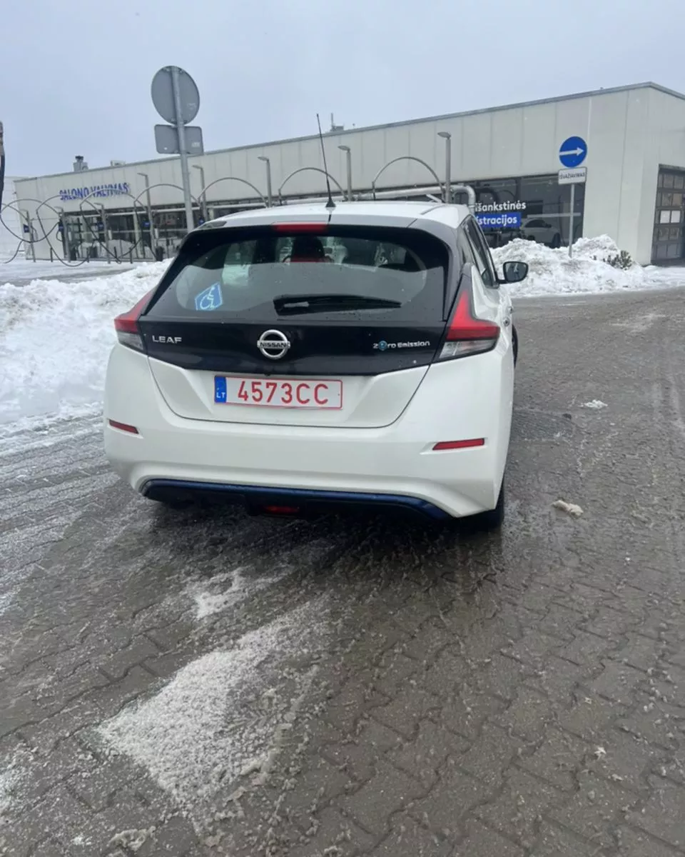 Nissan Leaf  202121