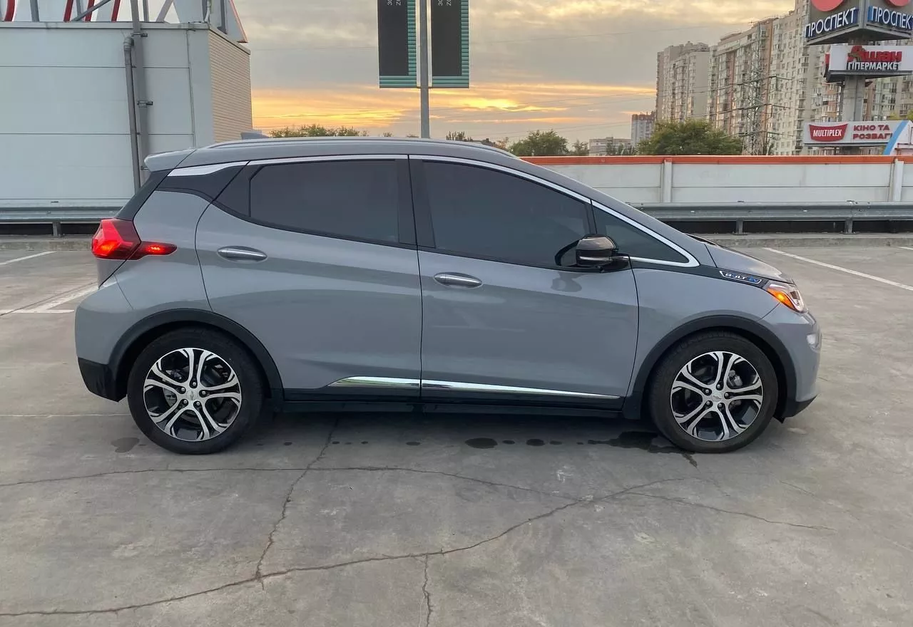 Chevrolet Bolt EV  60 kWh 2020141