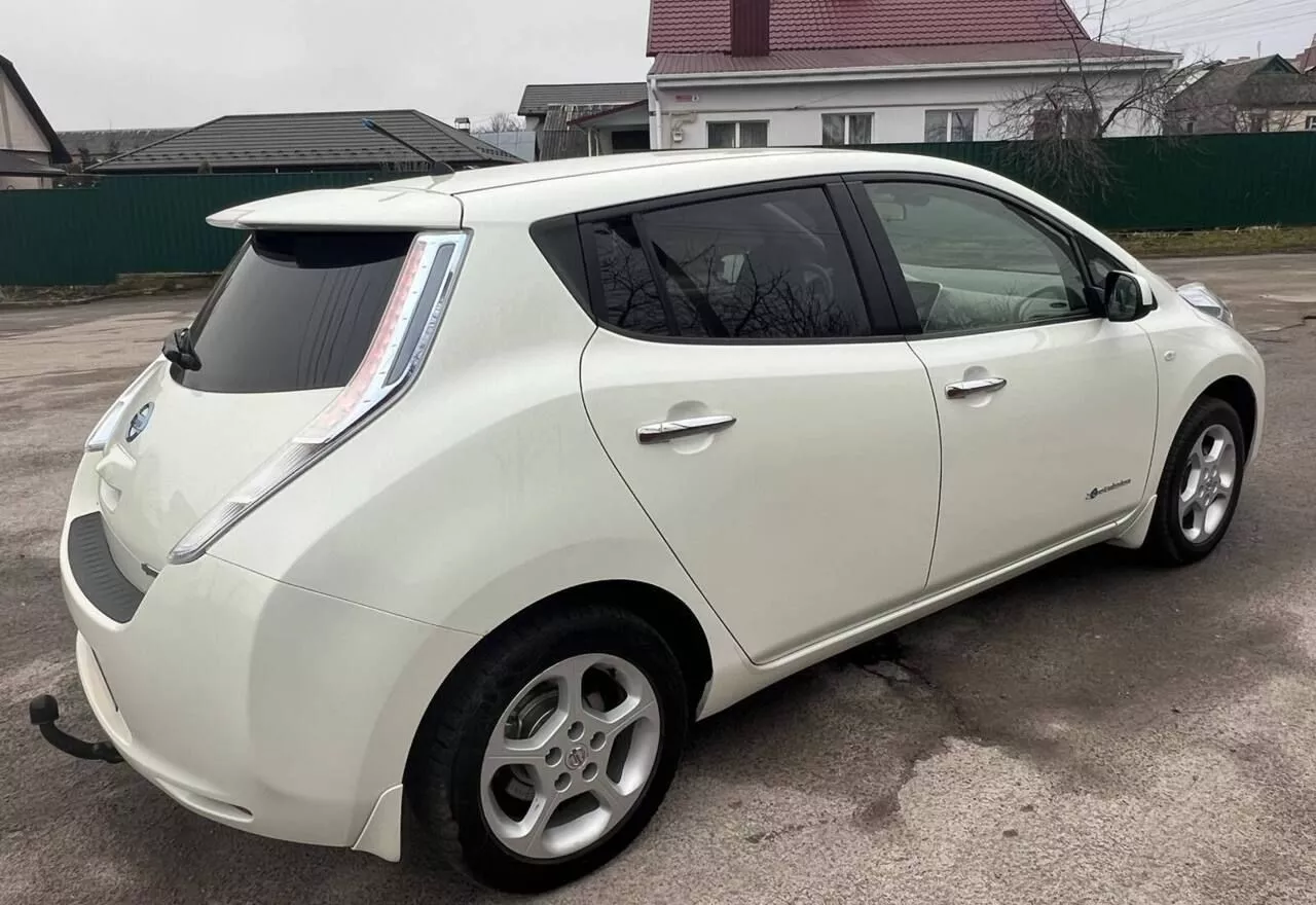 Nissan Leaf  24 kWh 201111