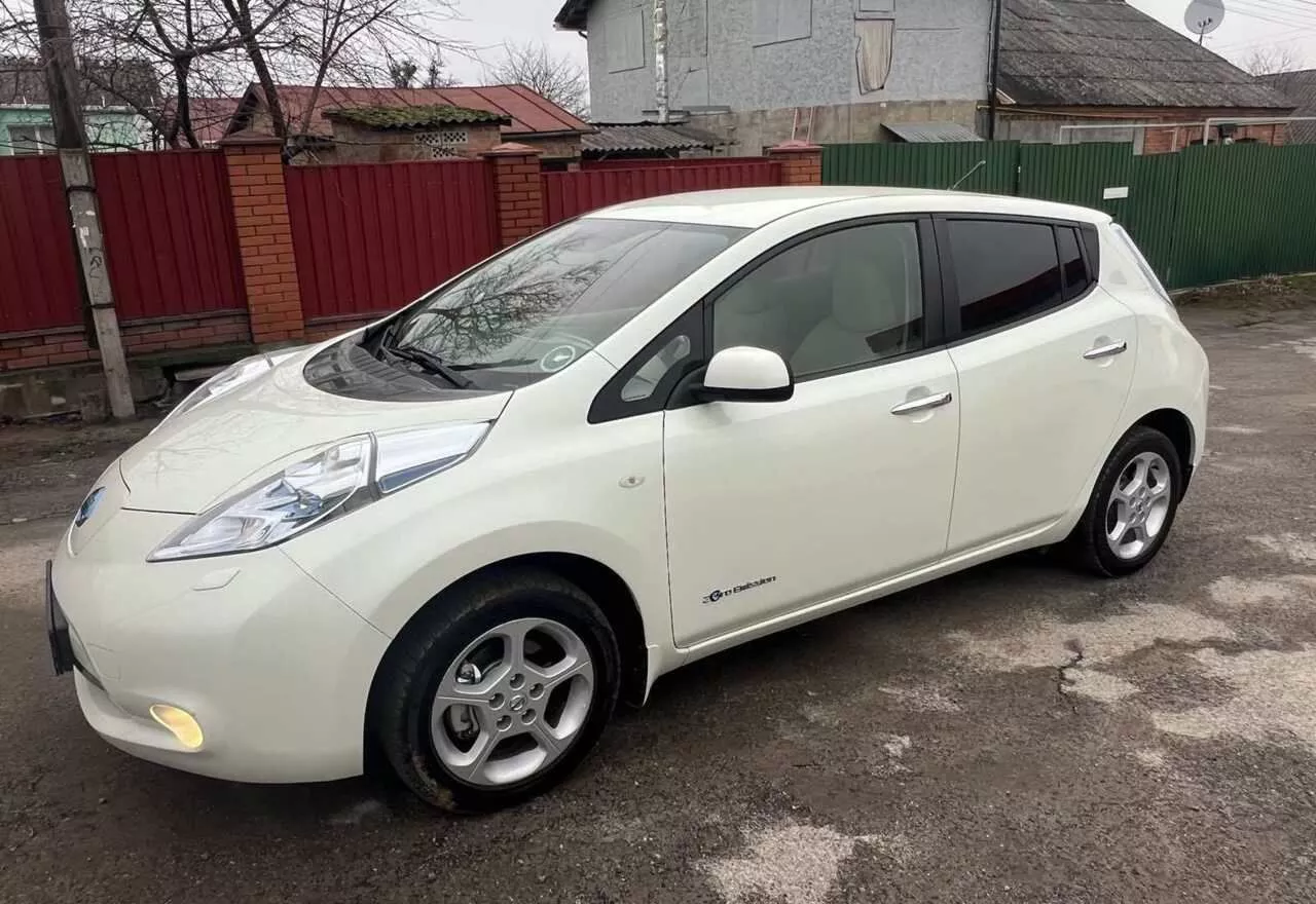 Nissan Leaf  24 kWh 2011101