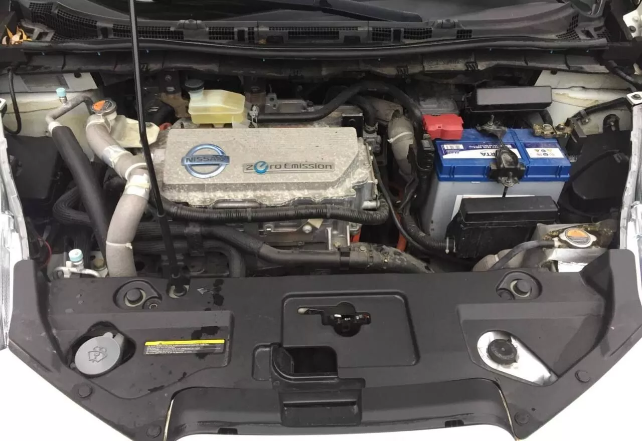 Nissan Leaf  24 kWh 2011181