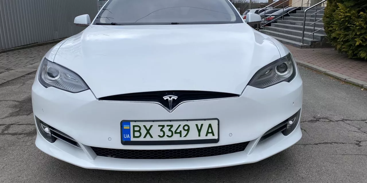 Tesla Model S  85 kWh 201431