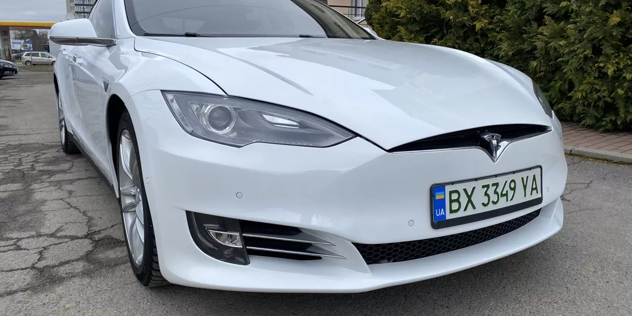 Tesla Model S  85 kWh 2014111