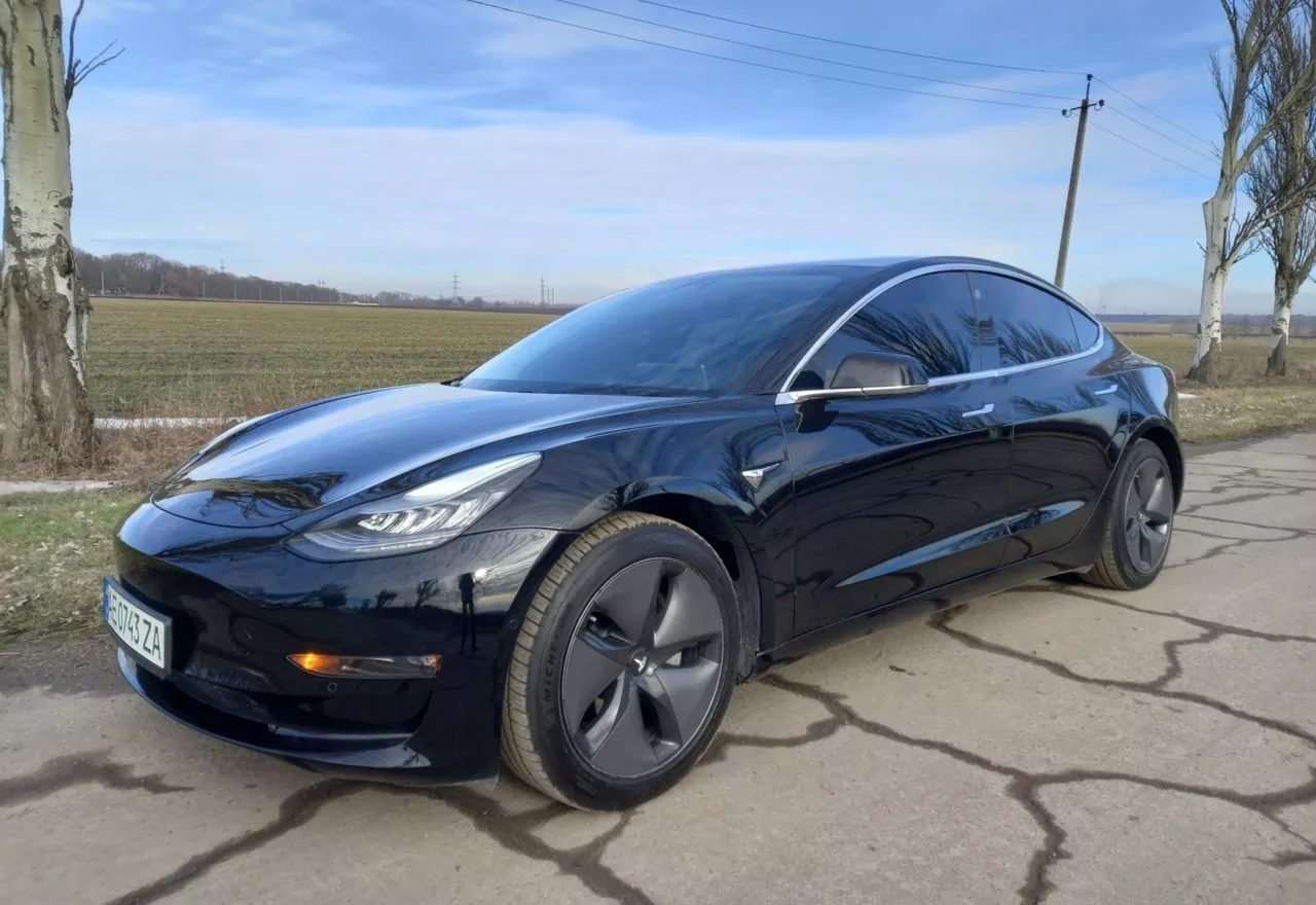 Tesla Model 3  75 kWh 201801