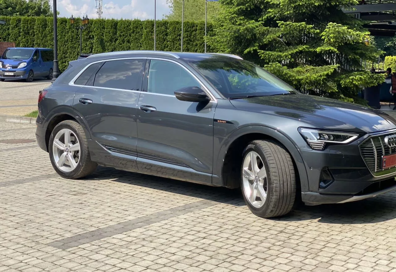 Audi E-tron  71 kWh 2020261