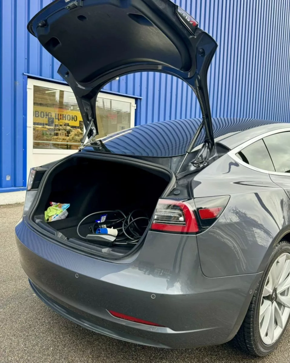 Tesla Model 3  75 kWh 2019231