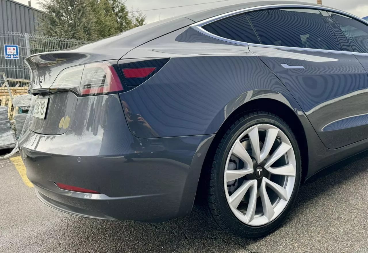 Tesla Model 3  75 kWh 2019271