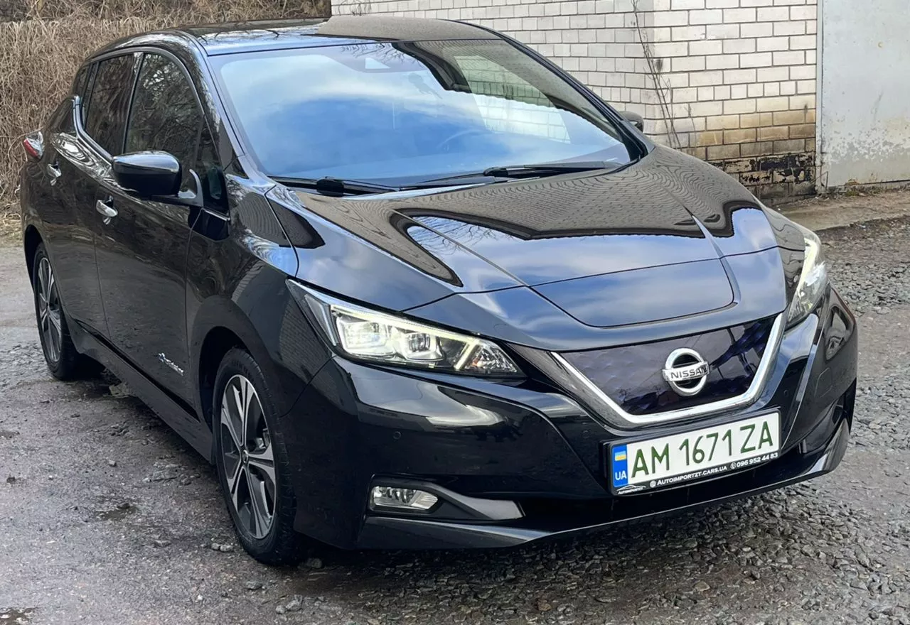 Nissan Leaf  2018151