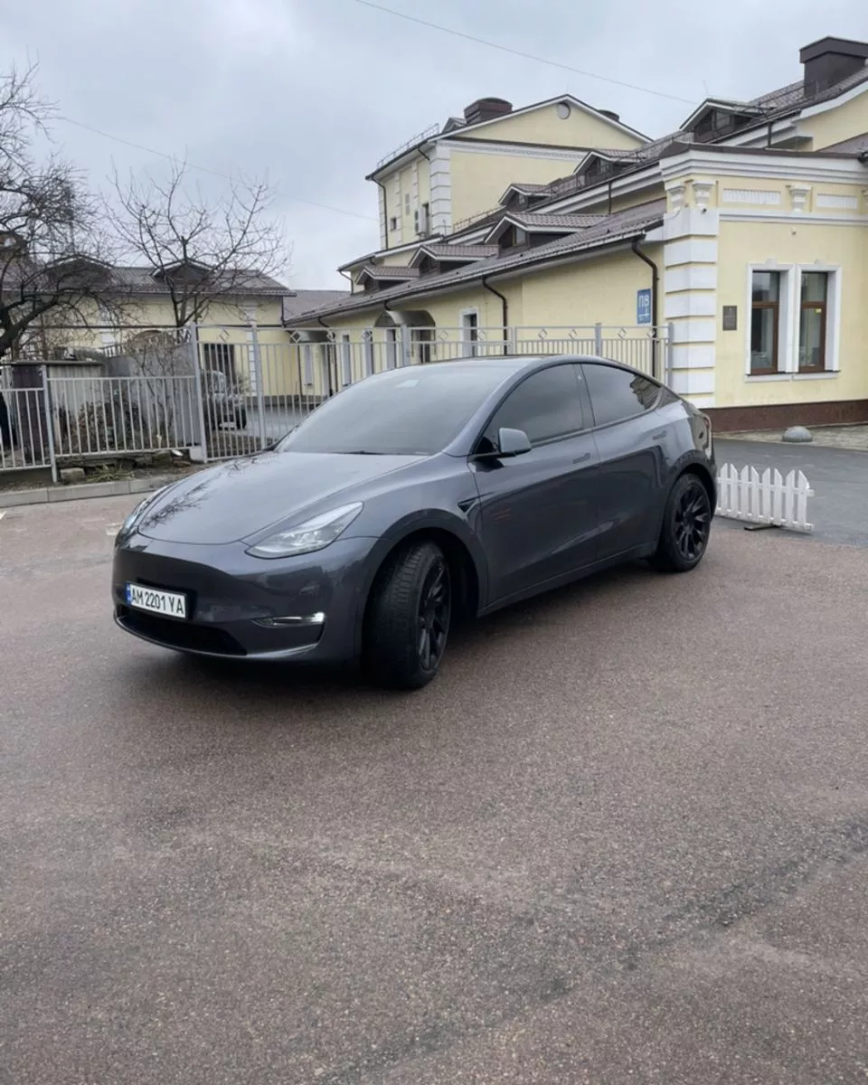 Tesla Model Y  82 kWh 202271