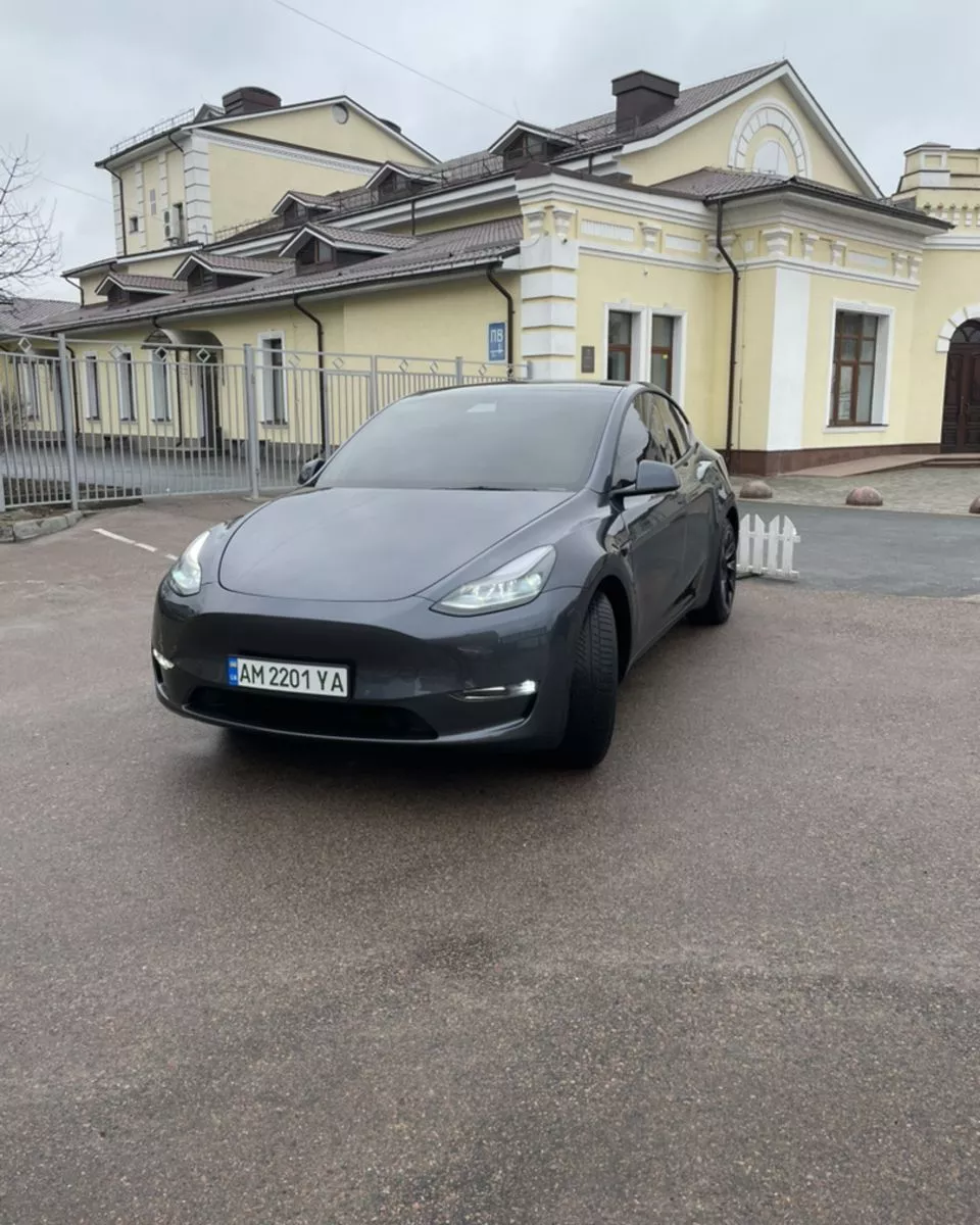 Tesla Model Y  82 kWh 202281