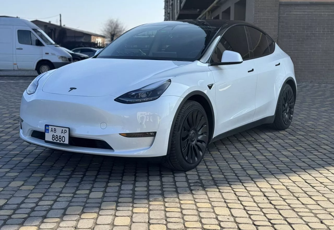 Tesla Model Y  82 kWh 202121