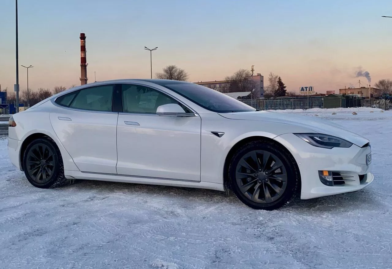 Tesla Model S  100 kWh 2019131