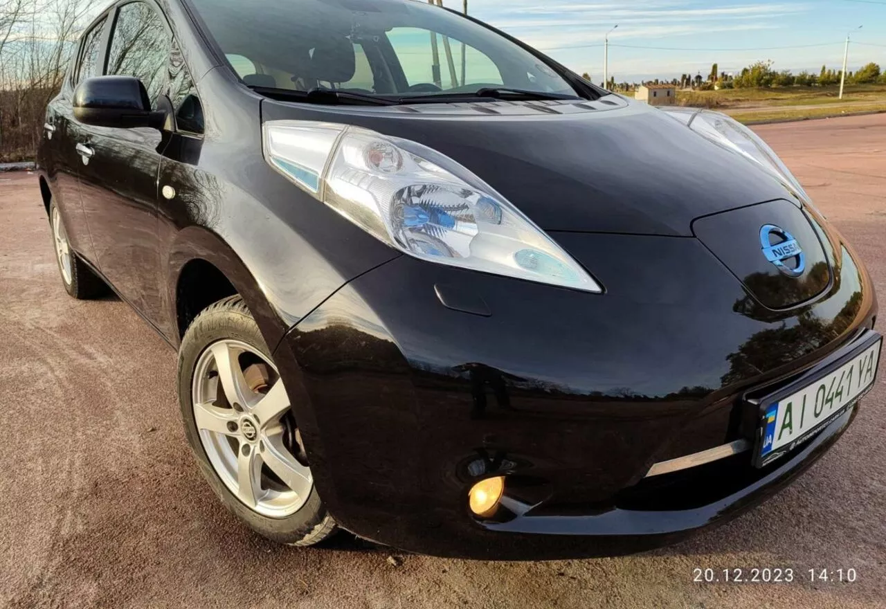 Nissan Leaf  24 kWh 2014111