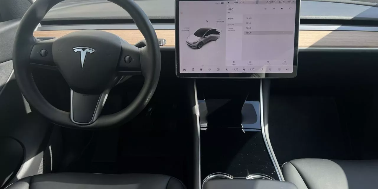 Tesla Model Y  65 kWh 2021121