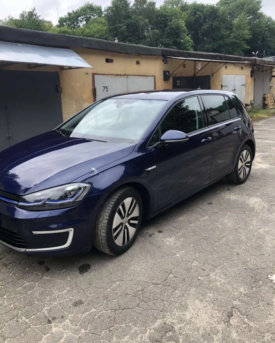 Volkswagen e-Golf  36 kWh 2018101