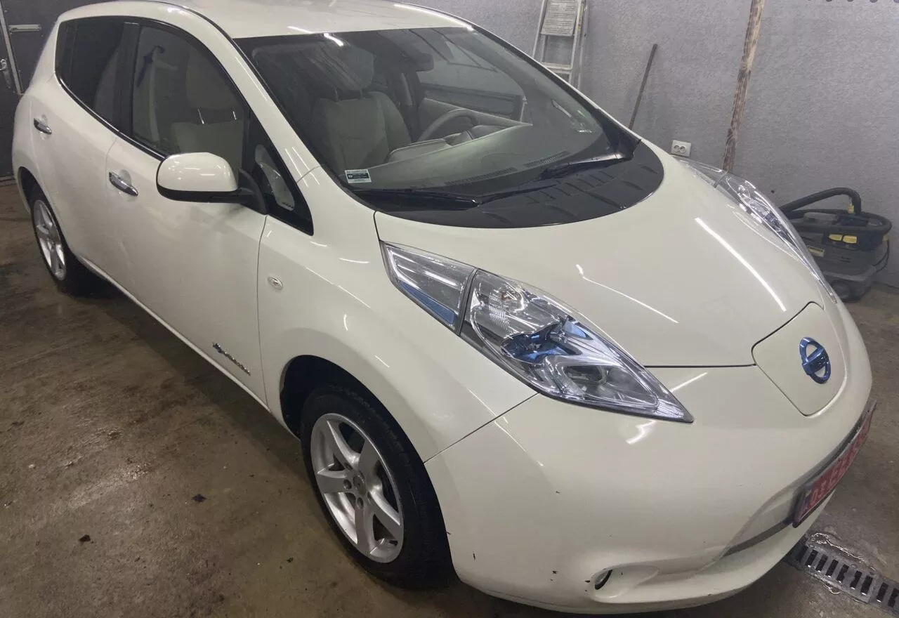 Nissan Leaf  24 kWh 201311