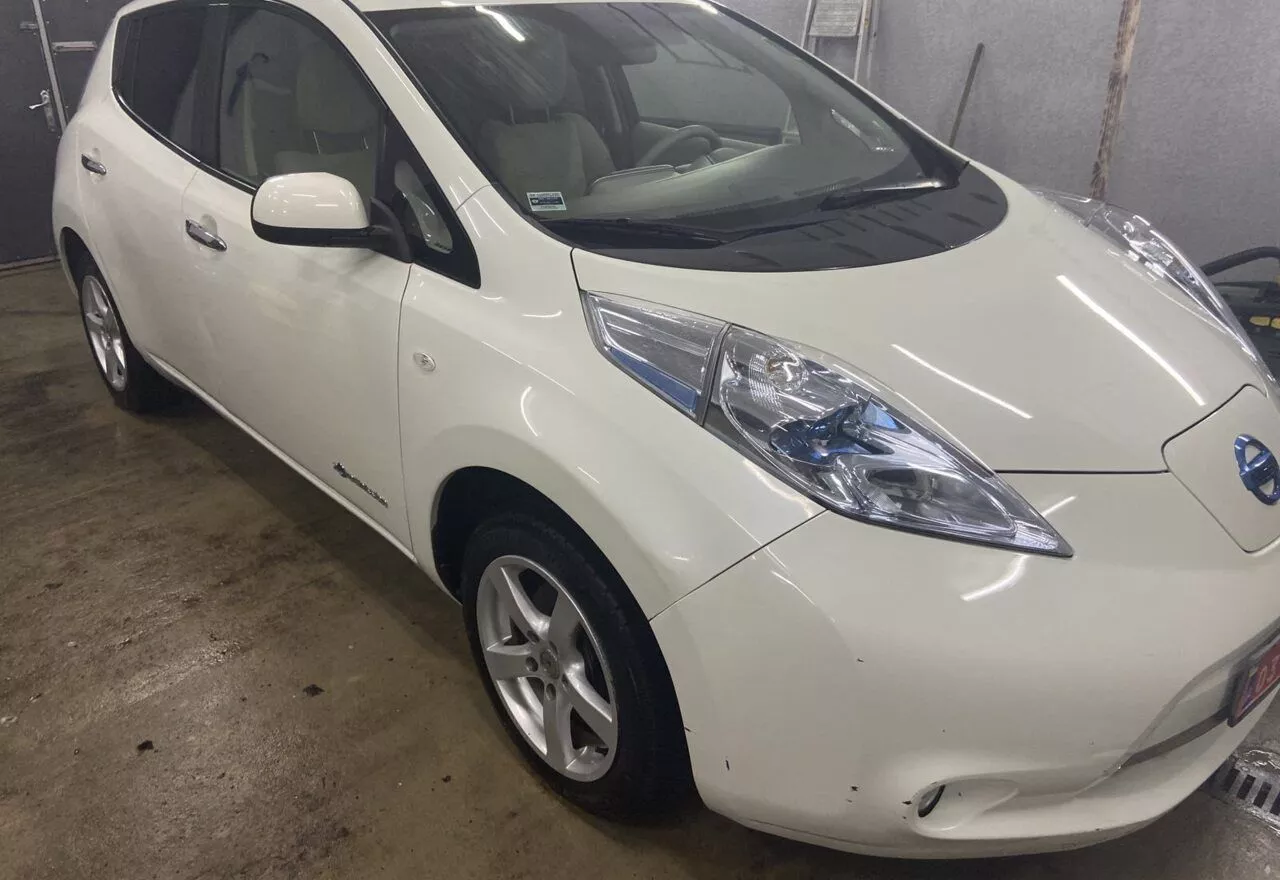 Nissan Leaf  24 kWh 201331