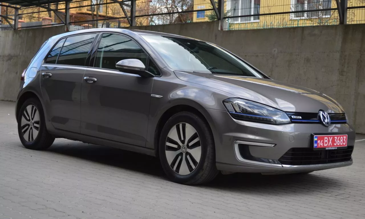 Volkswagen e-Golf  24 kWh 201541