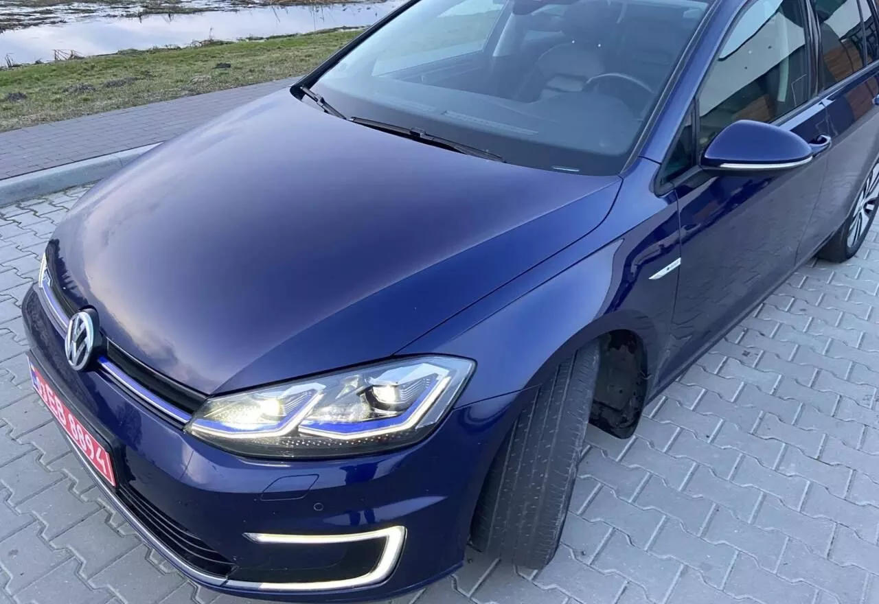 Volkswagen e-Golf  36 kWh 201821