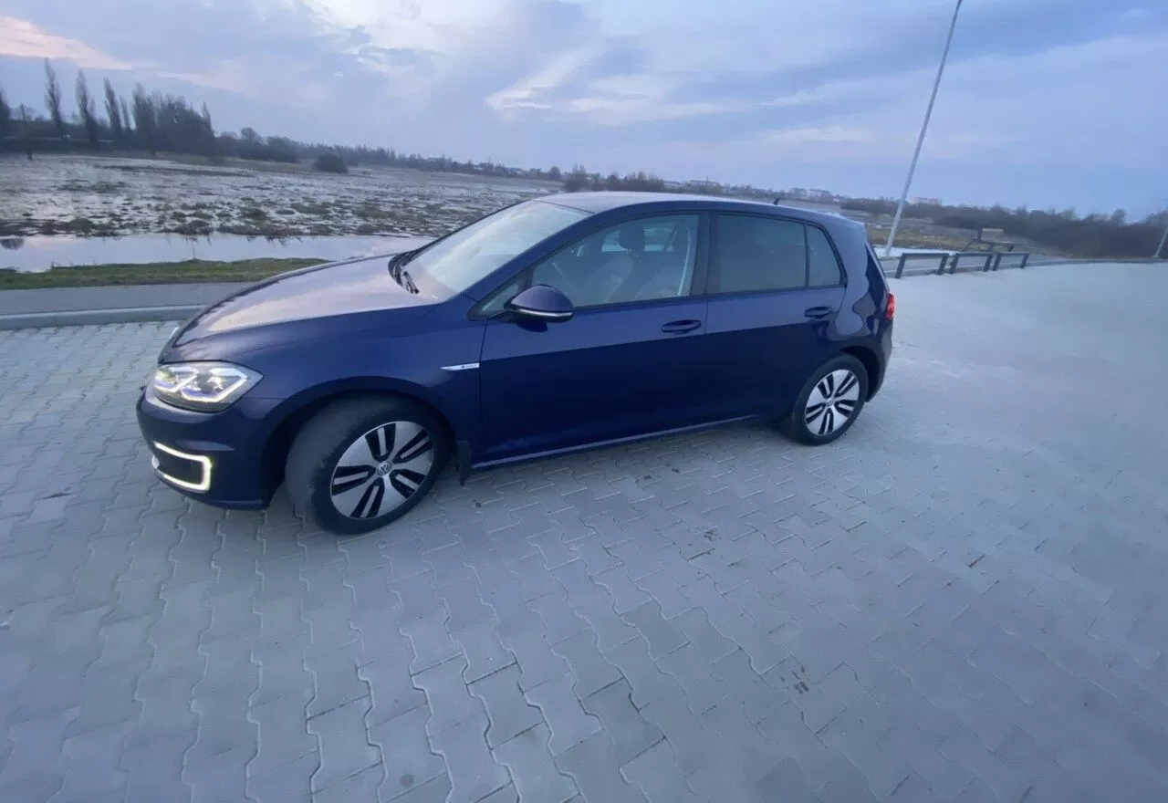 Volkswagen e-Golf  36 kWh 201861