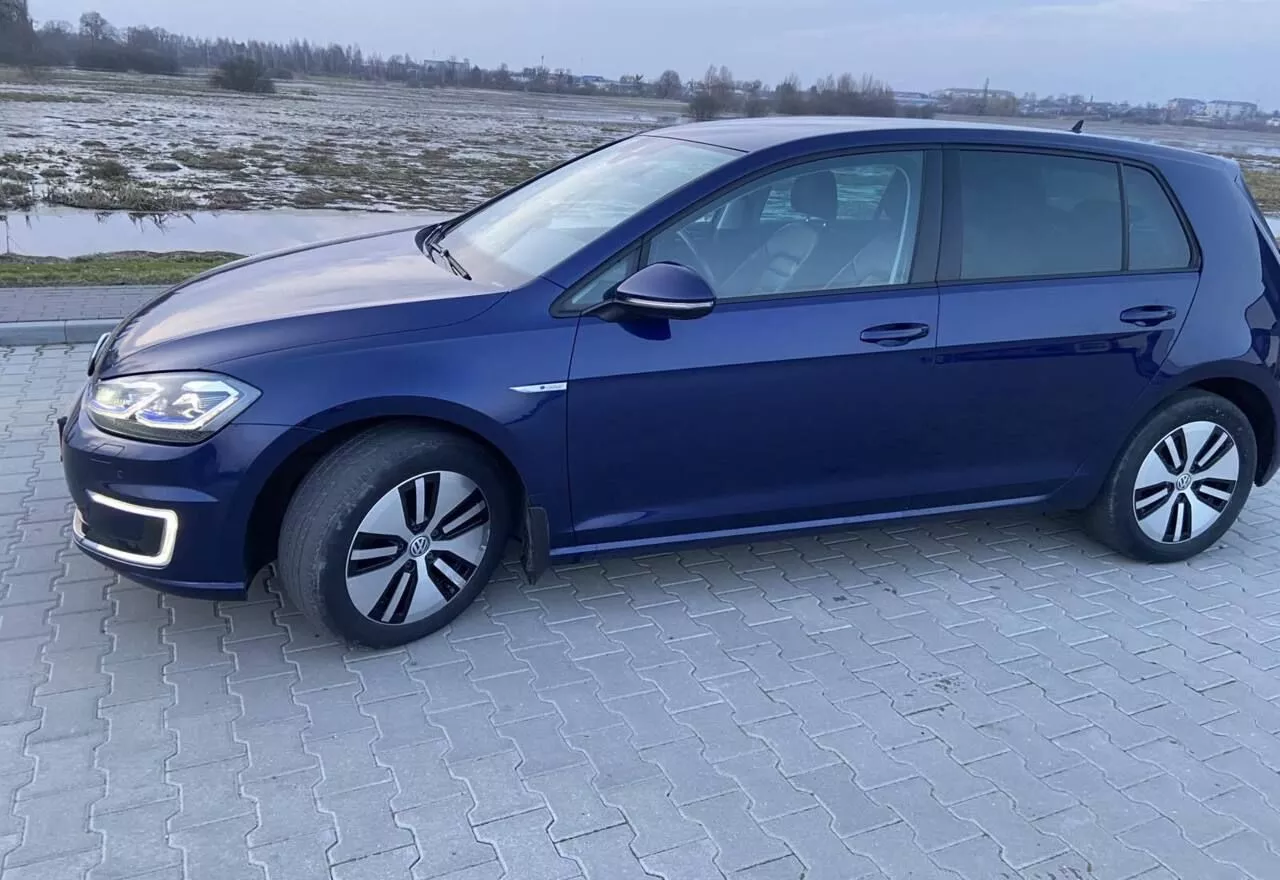 Volkswagen e-Golf  36 kWh 201891