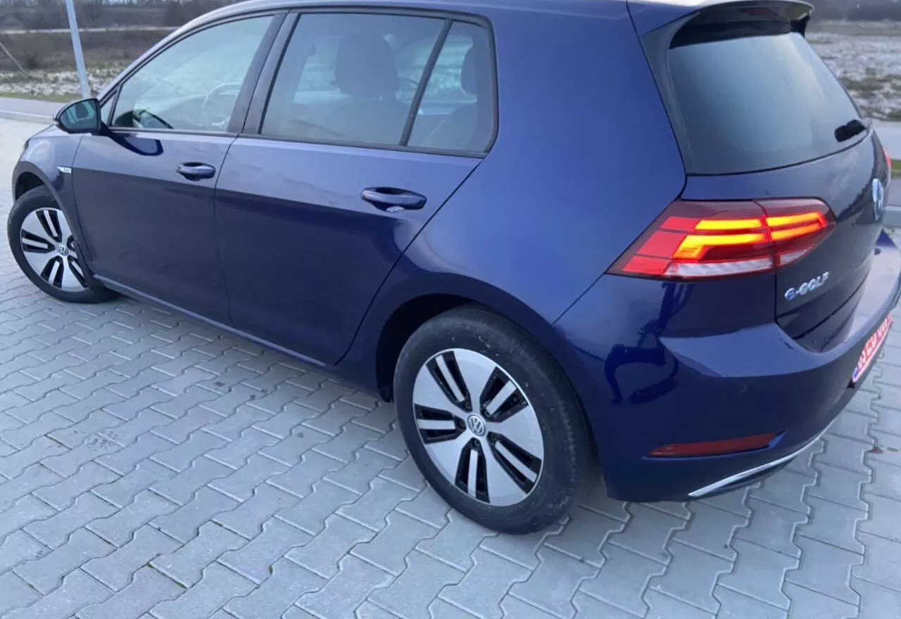 Volkswagen e-Golf  36 kWh 2018221