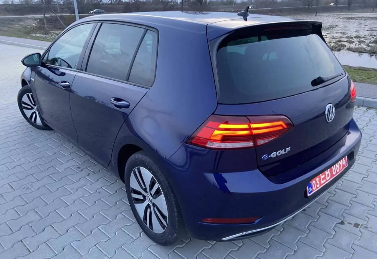 Volkswagen e-Golf  36 kWh 2018241