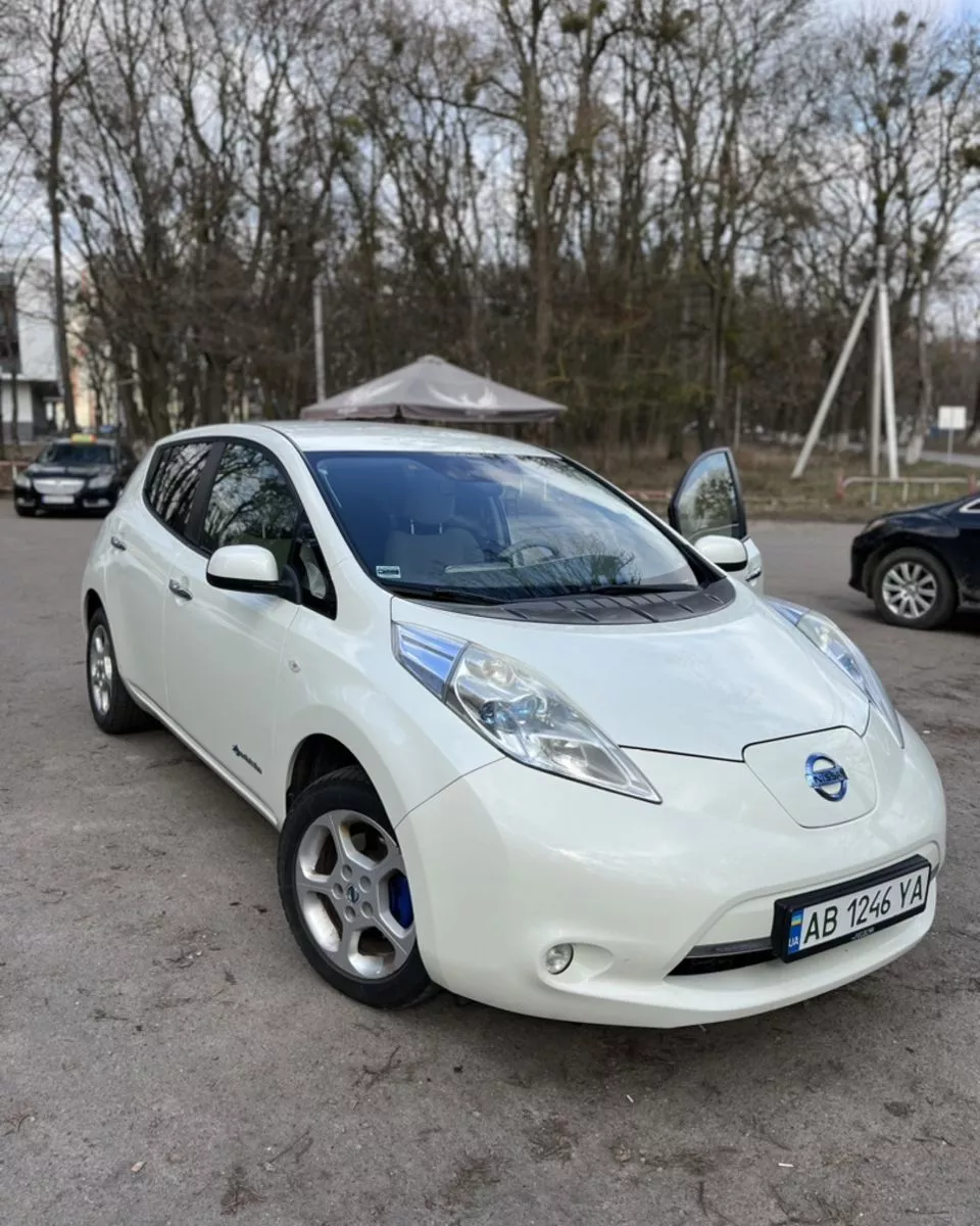 Nissan Leaf  24 kWh 201281