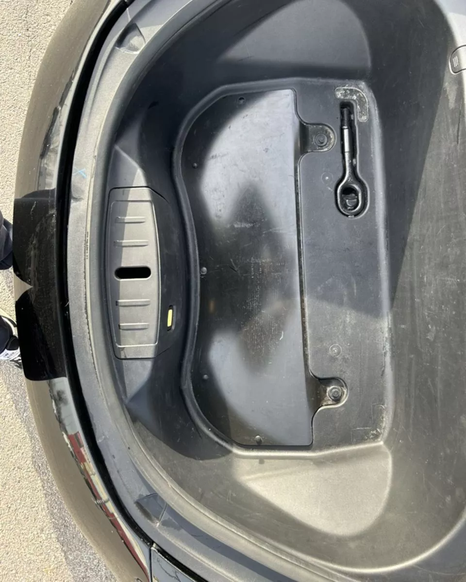 Tesla Model 3  75 kWh 2018101