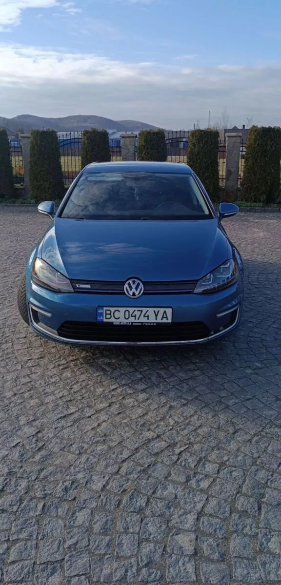 Volkswagen e-Golf  24 kWh 201531