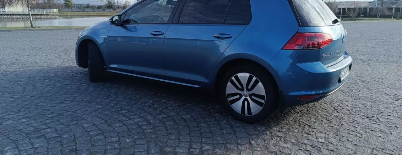 Volkswagen e-Golf  24 kWh 201541