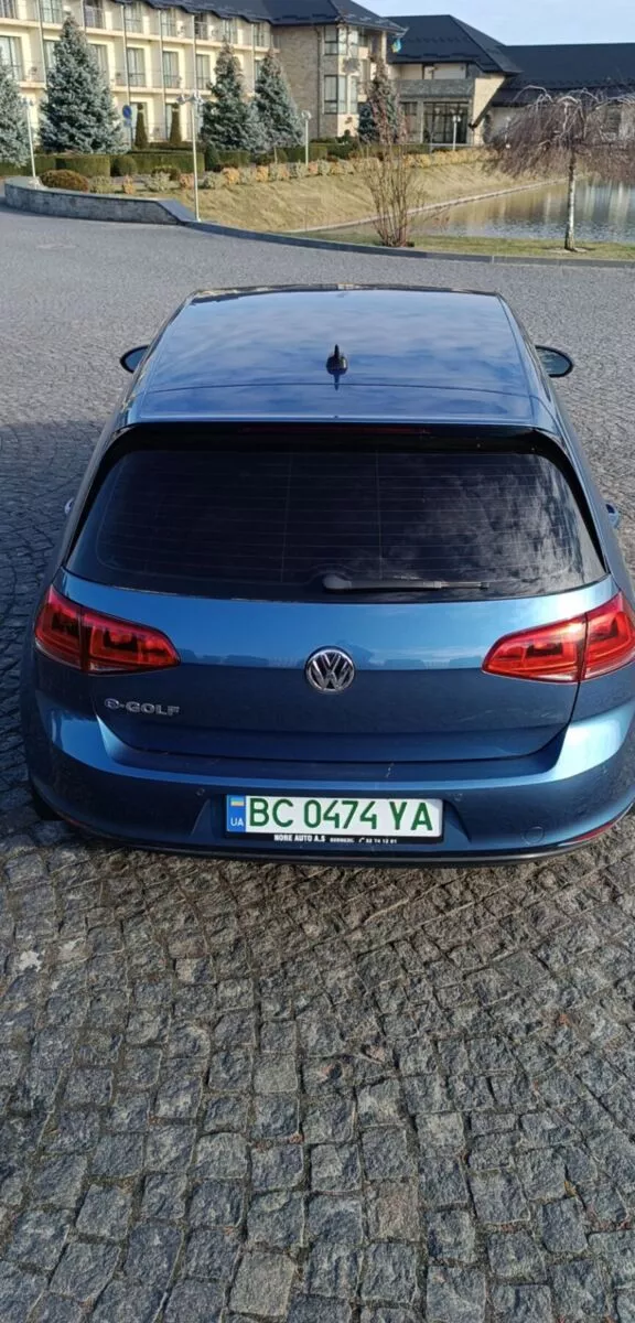 Volkswagen e-Golf  24 kWh 201561